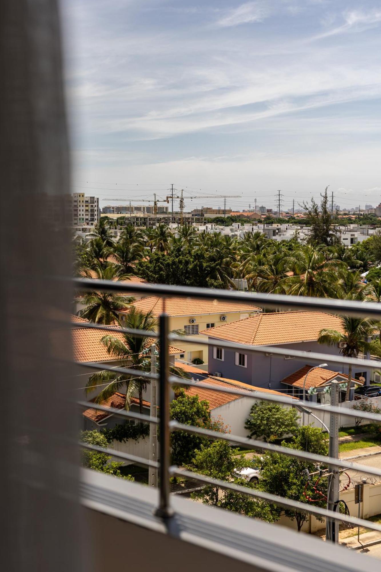 Palmeiras Suite Hotel Luanda Exterior photo